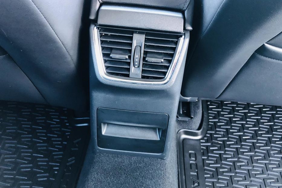 Продам Skoda Octavia A7 II поколение • 2.0 TDI DSG (184 к.с.) 4х4  2016 года в Житомире