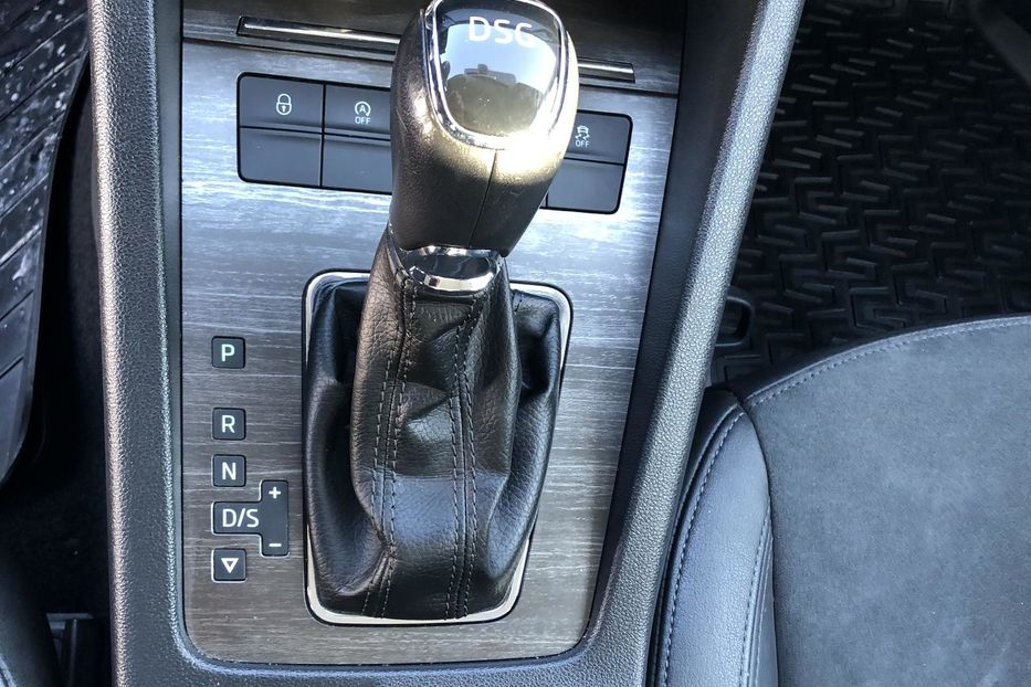 Продам Skoda Octavia A7 II поколение • 2.0 TDI DSG (184 к.с.) 4х4  2016 года в Житомире