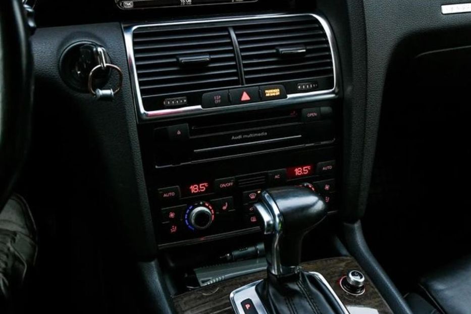 Продам Audi Q7 2008 года в Харькове