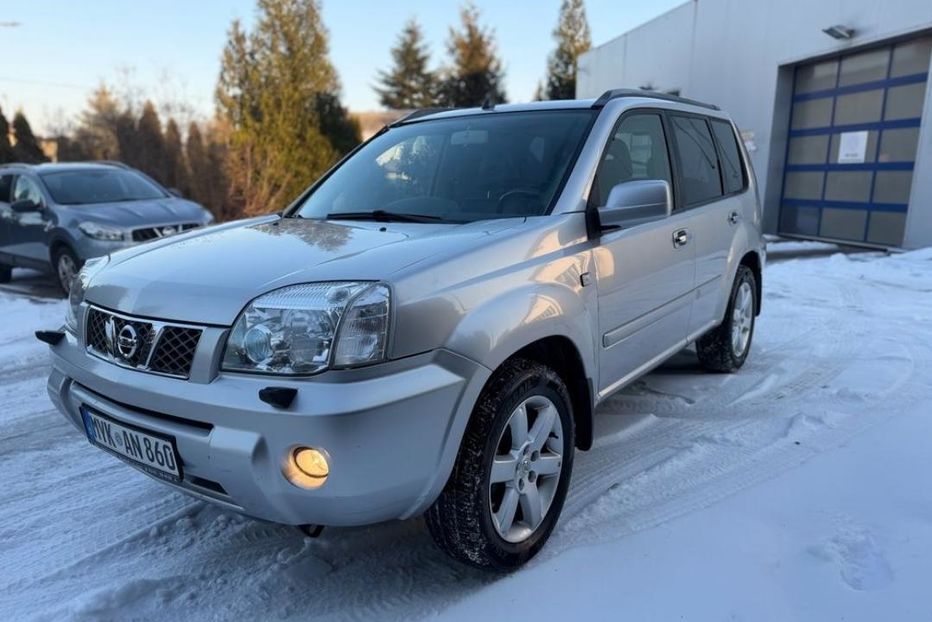 Продам Nissan X-Trail 2005 года в г. Изюм, Харьковская область
