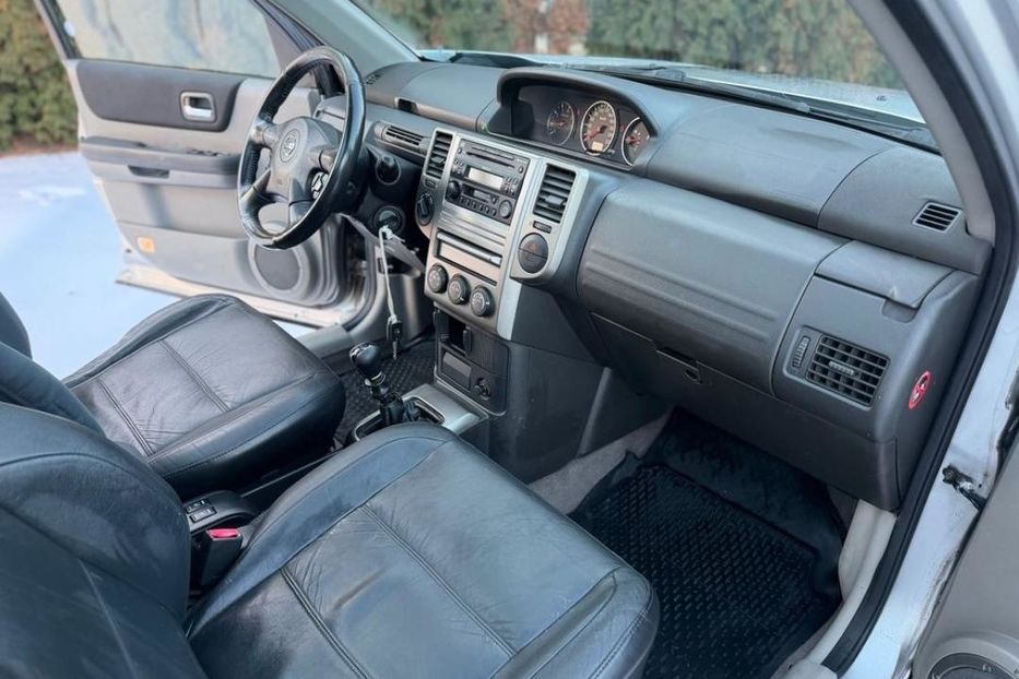 Продам Nissan X-Trail 2005 года в г. Изюм, Харьковская область