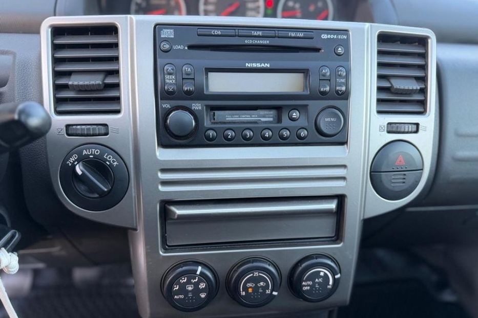 Продам Nissan X-Trail 2005 года в г. Изюм, Харьковская область