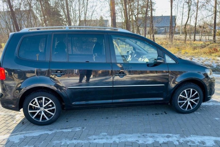 Продам Volkswagen Touran 2011 года в Сумах