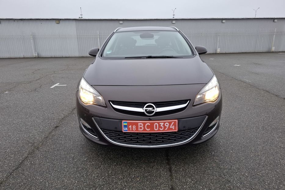 Продам Opel Astra J Космо 2014 года в г. Боярка, Киевская область
