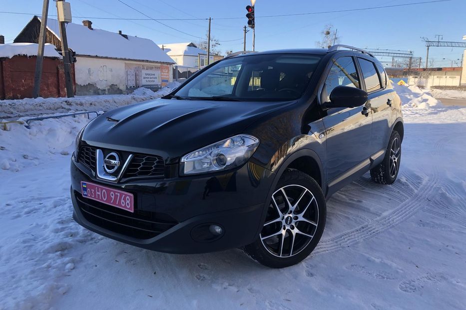 Продам Nissan Qashqai Nissan Qashqai 2.0 CVТ (141 к. 2013 года в Житомире