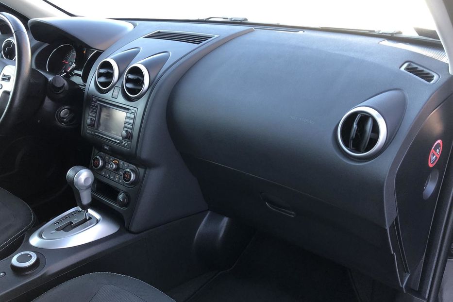 Продам Nissan Qashqai Nissan Qashqai 2.0 CVТ (141 к. 2013 года в Житомире