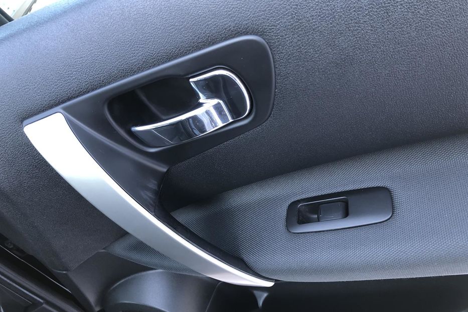 Продам Nissan Qashqai Nissan Qashqai 2.0 CVТ (141 к. 2013 года в Житомире