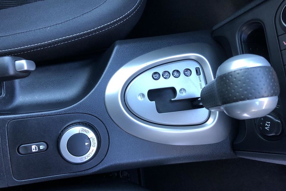 Продам Nissan Qashqai Nissan Qashqai 2.0 CVТ (141 к. 2013 года в Житомире