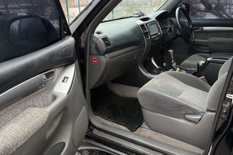 Продам Toyota Land Cruiser Prado 120 2003 года в Запорожье