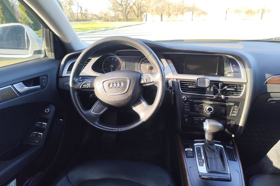 Продам Audi A4 Allroad 2012 года в Одессе
