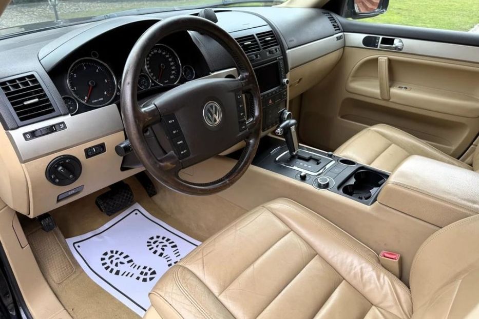 Продам Volkswagen Touareg 2006 года в Харькове