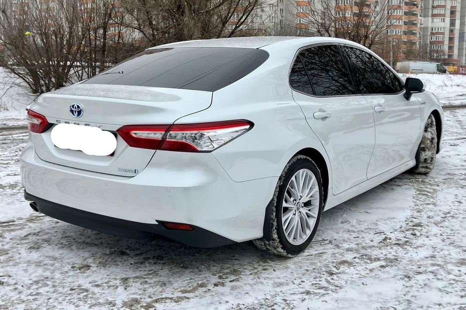 Продам Toyota Camry Premium  2020 года в Киеве