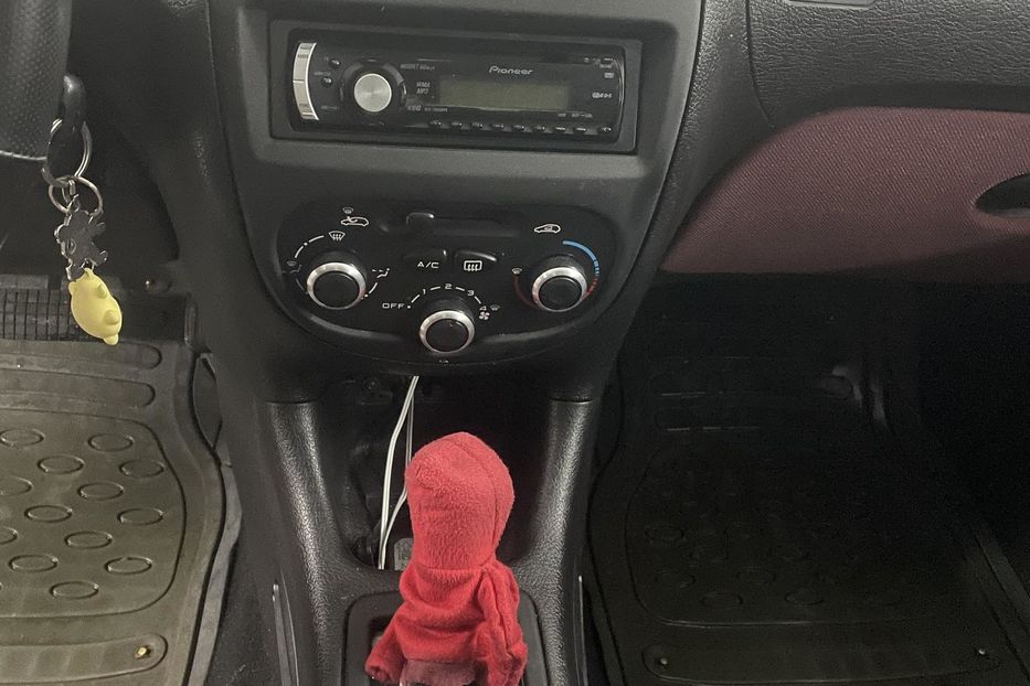 Продам Peugeot 206 2005 года в г. Узин, Киевская область