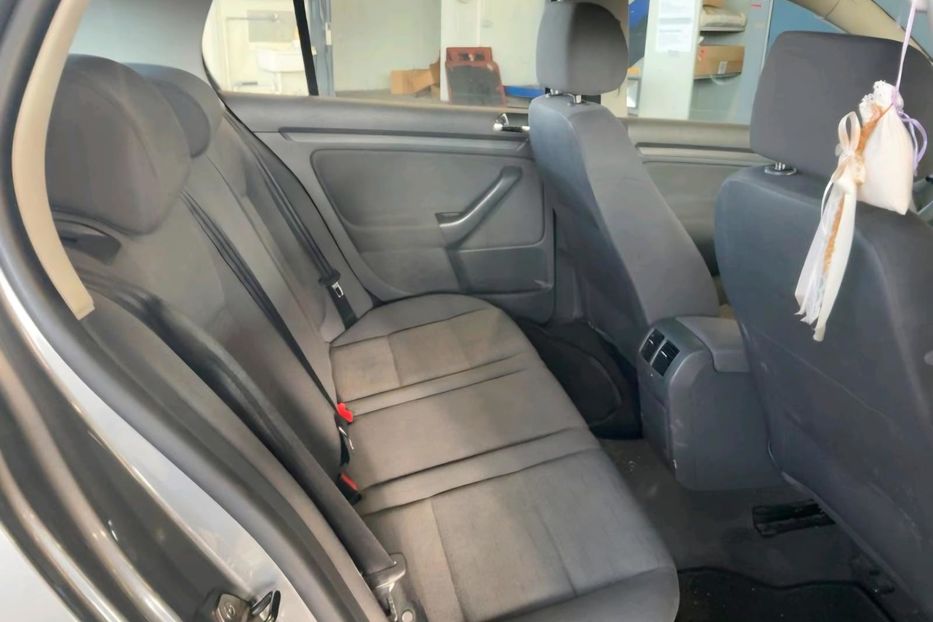 Продам Volkswagen Golf V 1.6 mpi люк 2005 года в Львове