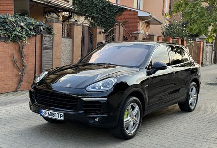 Продам Porsche Cayenne 2015 года в Одессе