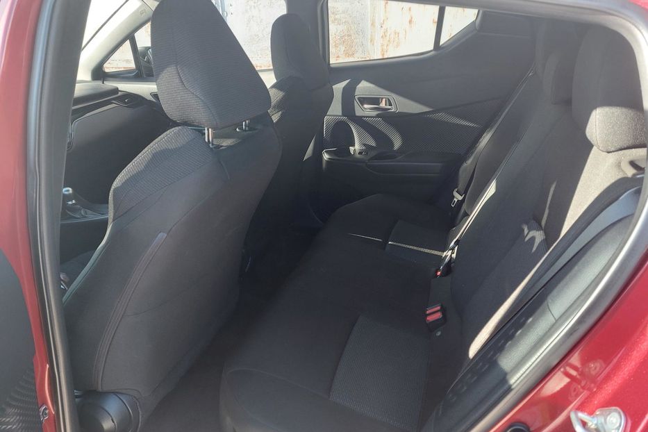 Продам Toyota C-HR Автомат 2018 года в Киеве