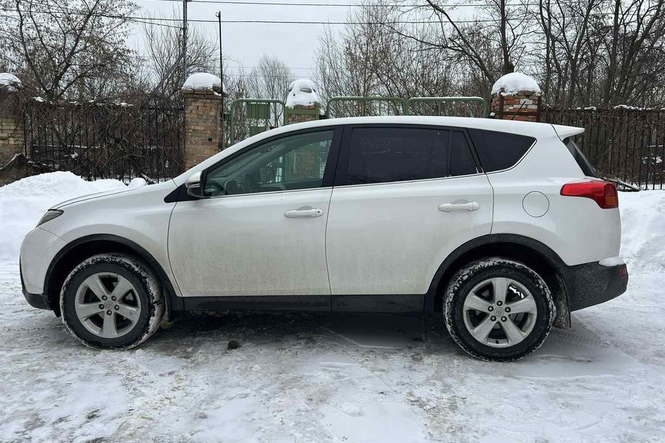 Продам Toyota Rav 4 LOUNGE 2013 года в Киеве