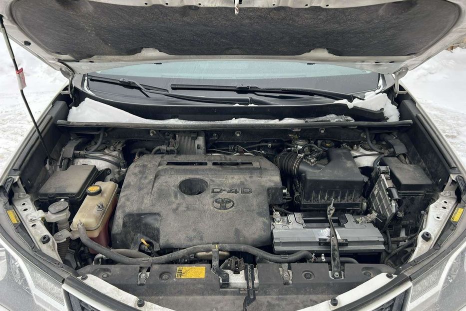 Продам Toyota Rav 4 LOUNGE 2013 года в Киеве