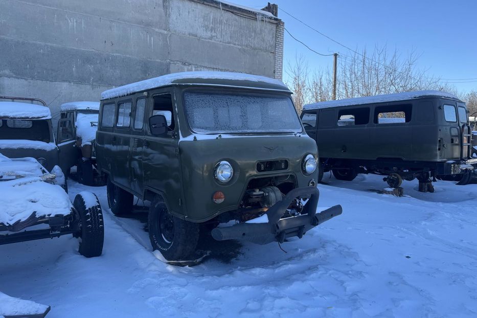 Продам УАЗ 452 пасс. 1987 года в г. Канев, Черкасская область