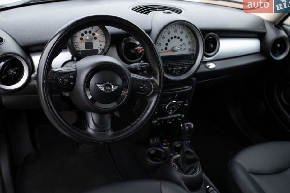Продам MINI Cooper 2013 года в Киеве