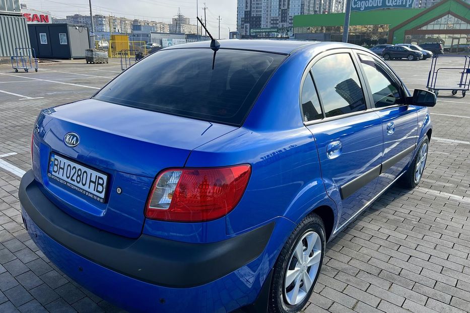 Продам Kia Rio 2 2006 года в Одессе