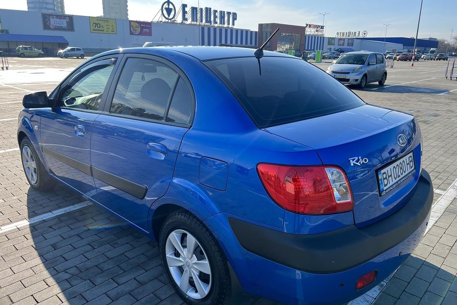 Продам Kia Rio 2 2006 года в Одессе