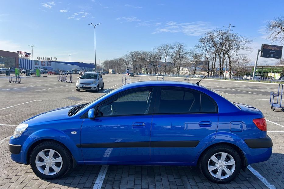 Продам Kia Rio 2 2006 года в Одессе
