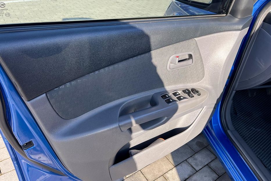 Продам Kia Rio 2 2006 года в Одессе