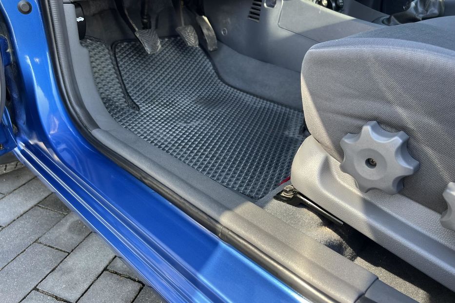 Продам Kia Rio 2 2006 года в Одессе