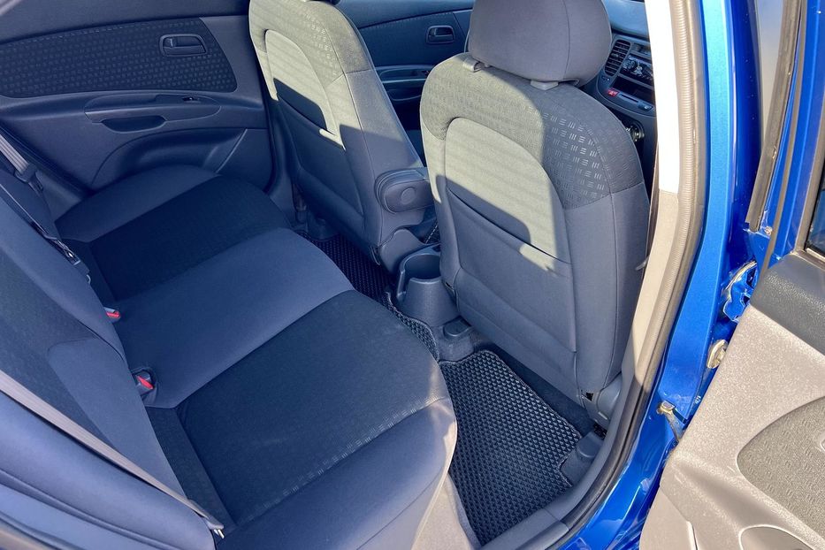 Продам Kia Rio 2 2006 года в Одессе