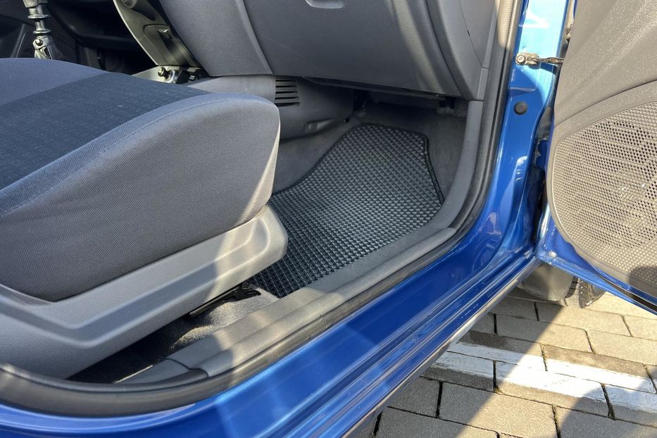 Продам Kia Rio 2 2006 года в Одессе