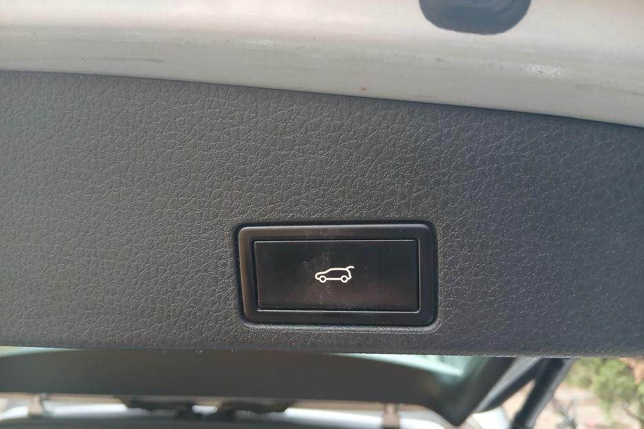 Продам Volkswagen Touareg LIFE++ 2013 года в Одессе