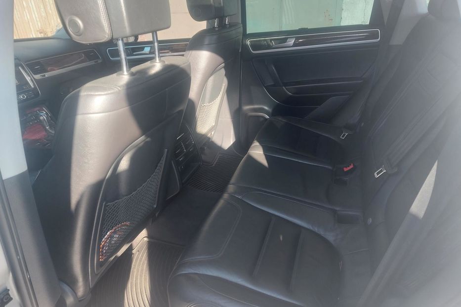 Продам Volkswagen Touareg Гібрид 2011 года в Киеве