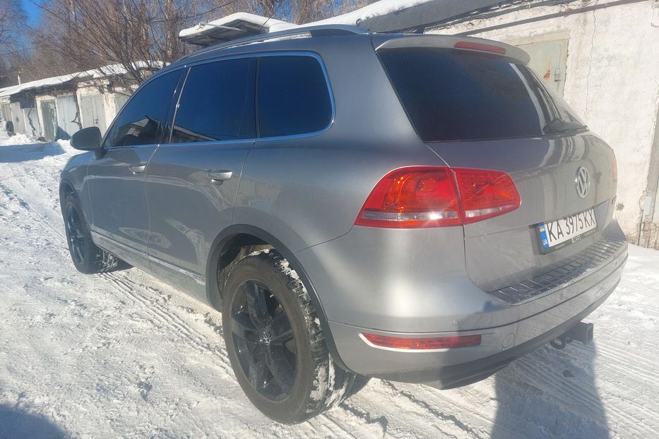 Продам Volkswagen Touareg Гібрид 2011 года в Киеве