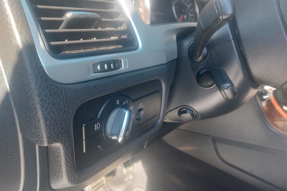 Продам Volkswagen Touareg Гібрид 2011 года в Киеве