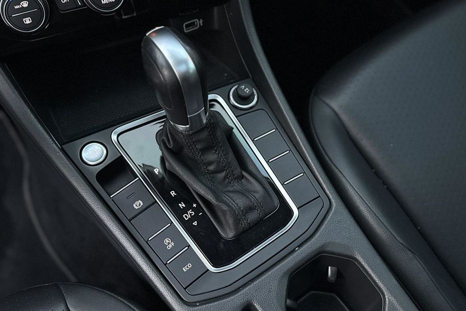 Продам Volkswagen Jetta 2018 года в Одессе