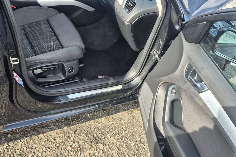 Продам Audi A4 2011 года в г. Чагор, Черновицкая область