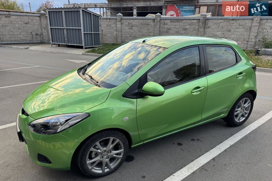 Продам Mazda 2 2009 года в Чернигове