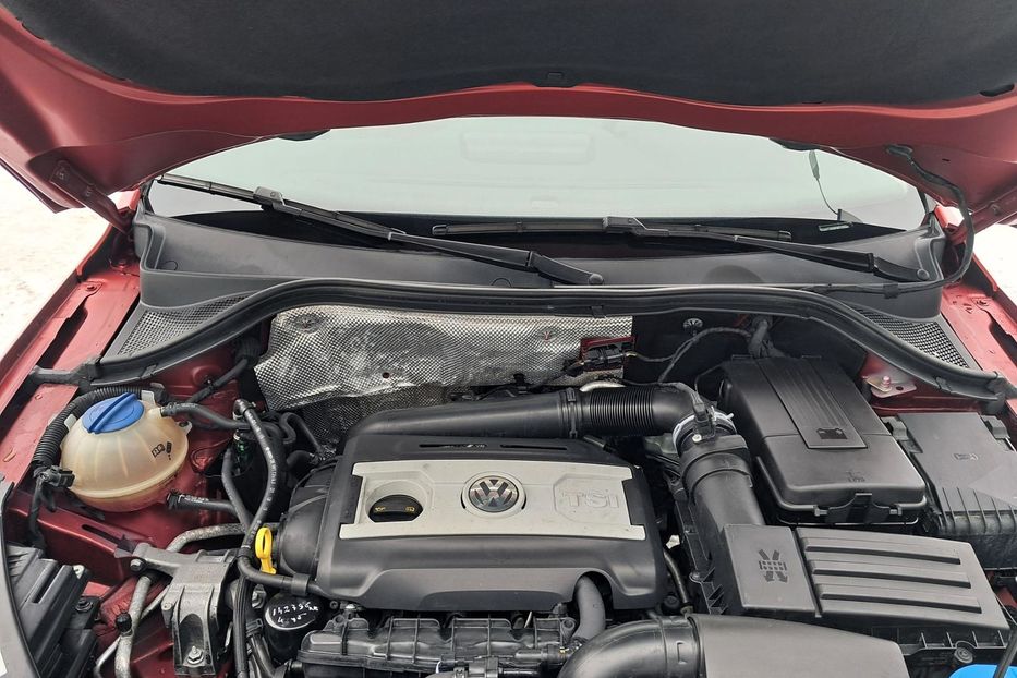 Продам Volkswagen Tiguan 2,0 ТСІ 2015 года в Черкассах