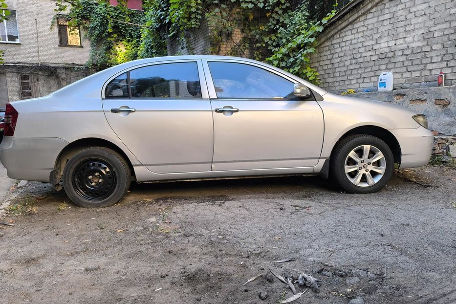 Продам Lifan 620 1.6MT 2011 года в Днепре