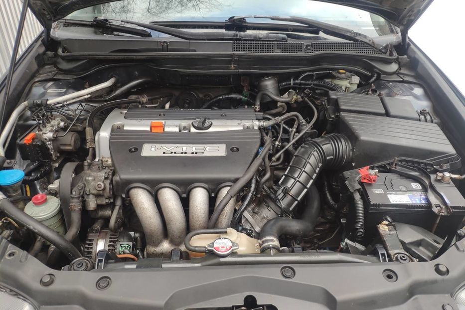 Продам Honda Accord 2004 года в Киеве