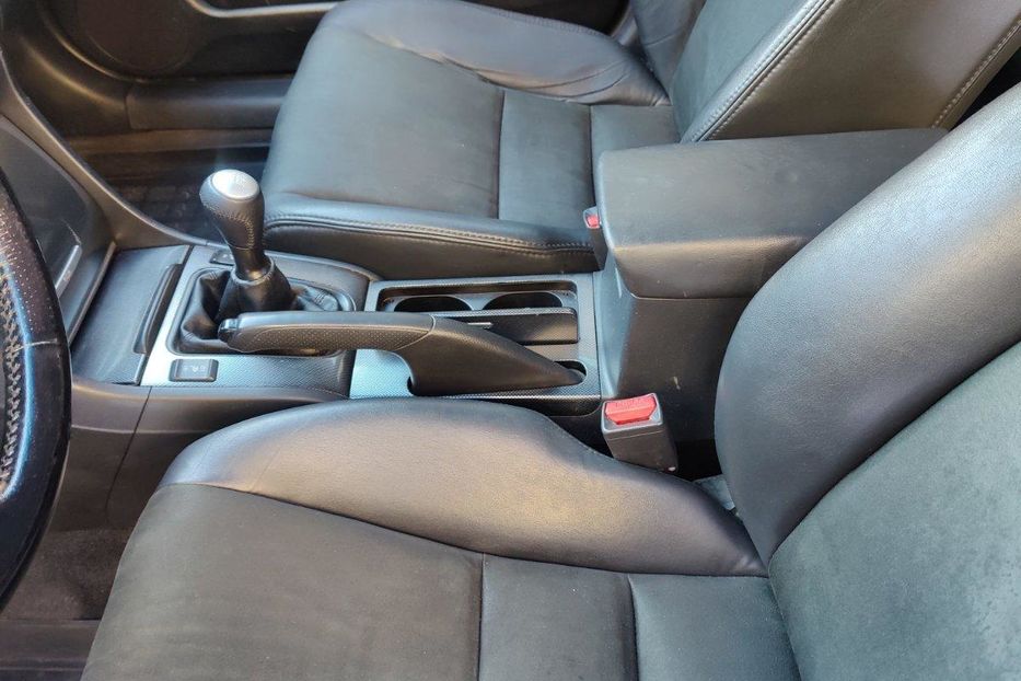 Продам Honda Accord 2004 года в Киеве