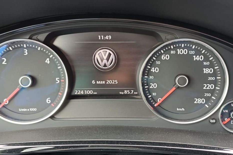 Продам Volkswagen Touareg 2015 года в г. Васильков, Киевская область