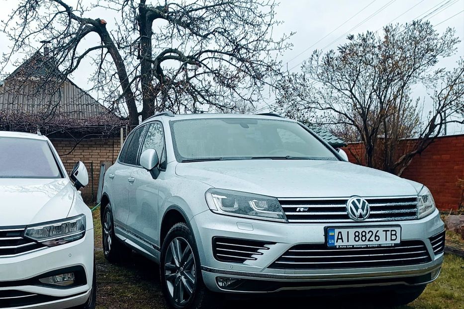 Продам Volkswagen Touareg 2015 года в г. Васильков, Киевская область