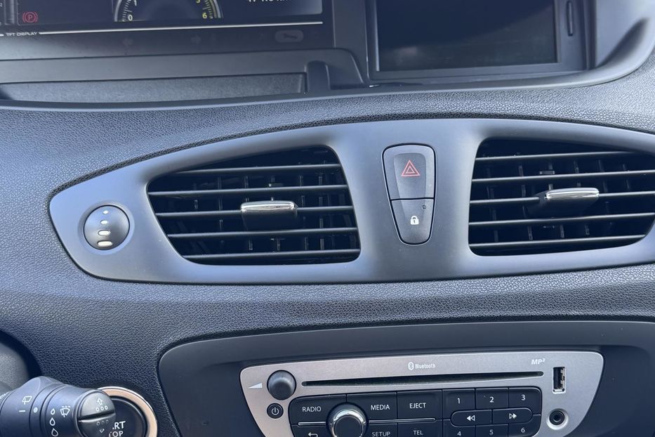 Продам Renault Scenic 2015 года в г. Котовск, Одесская область