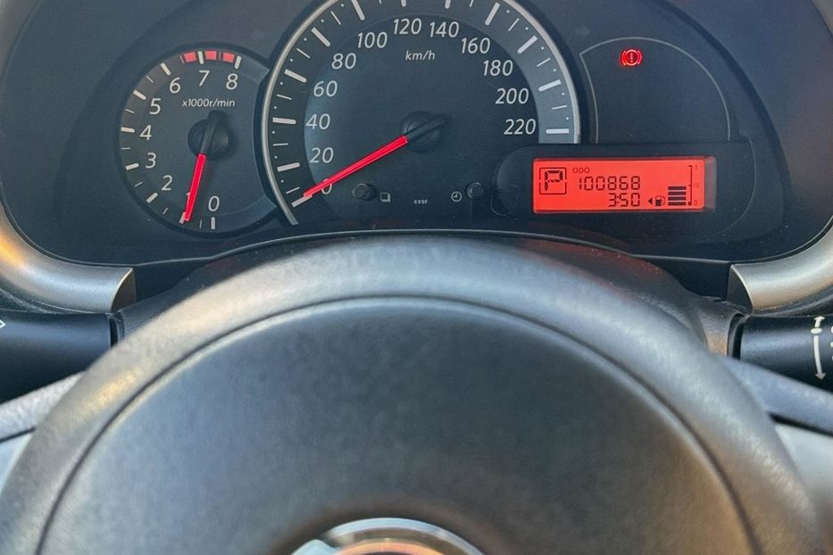 Продам Nissan Micra 2013 года в Ужгороде