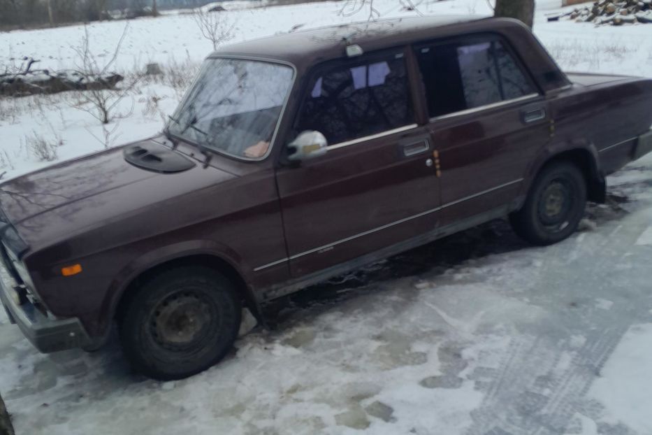 Продам ВАЗ 2107 2005 года в г. Коломак, Харьковская область