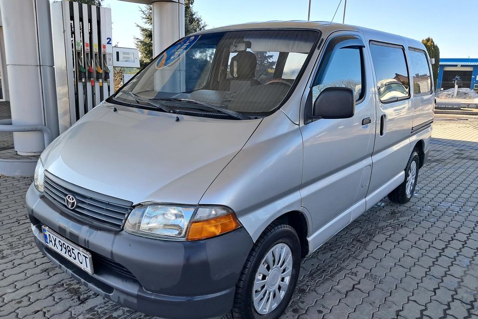 Продам Toyota Hiace пасс. D4D TurboDiesel 2003 года в г. Гайсин, Винницкая область