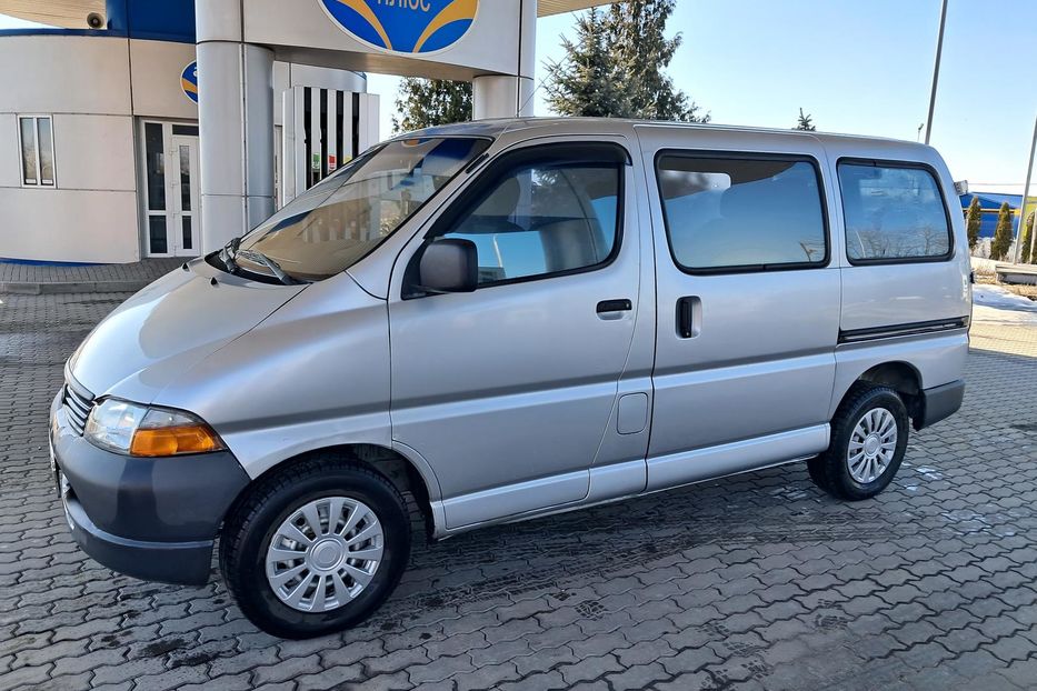 Продам Toyota Hiace пасс. D4D TurboDiesel 2003 года в г. Гайсин, Винницкая область