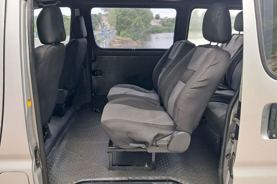 Продам Toyota Hiace пасс. D4D TurboDiesel 2003 года в г. Гайсин, Винницкая область